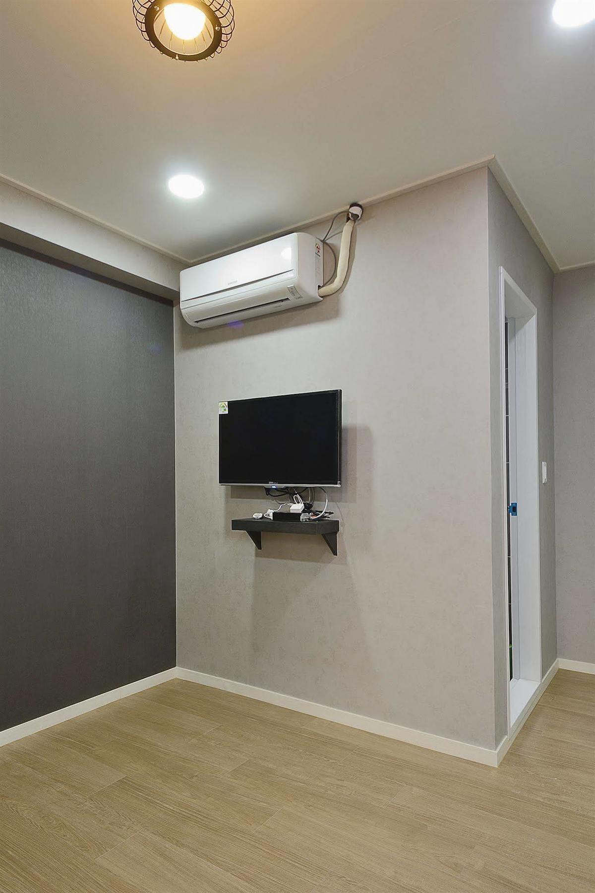 Red Guesthouse Seoul Exterior photo